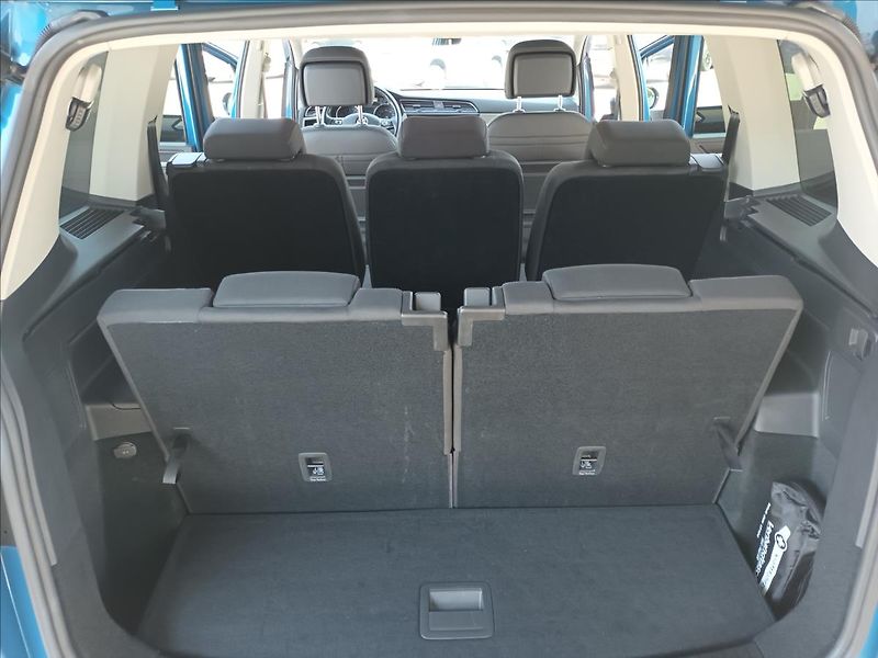 Volkswagen Touran 1,4 REZERVACE - fotka 22 z 46