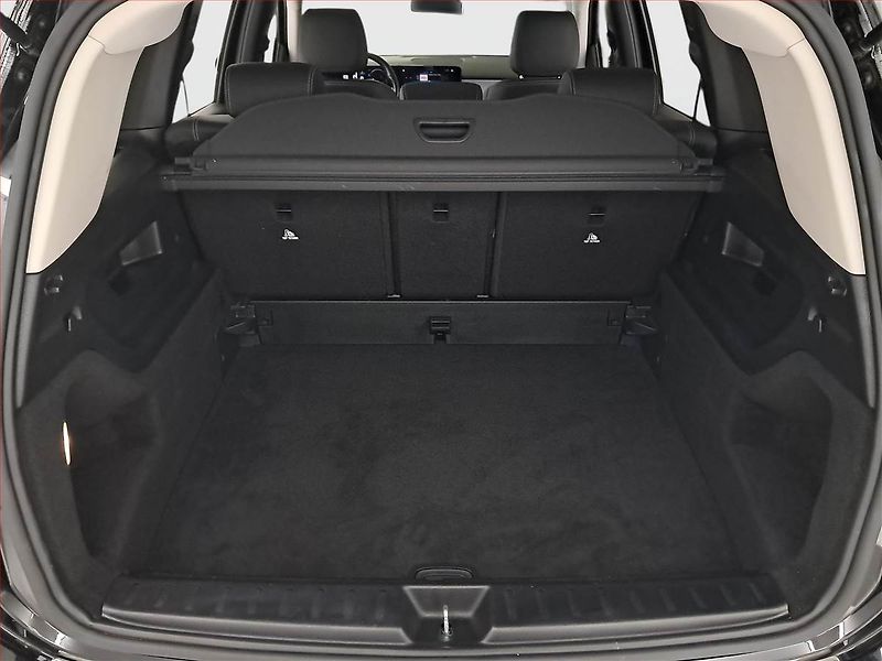 Mercedes-Benz GLB (2022) 200 d - fotka 14 z 20