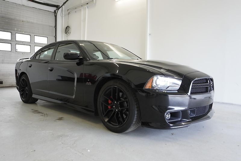 Dodge Charger 6.4 HEMI SRT 8 AUTOMAT - fotka 3 z 39