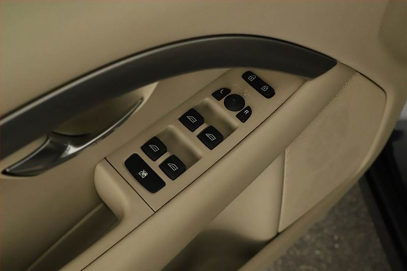 Volvo S80 (2007) 2.4 D5, Automat, Serv.kniha - fotka 13 z 16