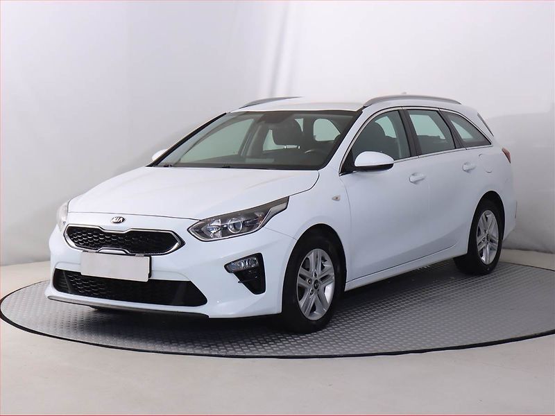 Kia Ceed (2019) Gold 1.4 T-GDI, Automat - fotka 2 z 18