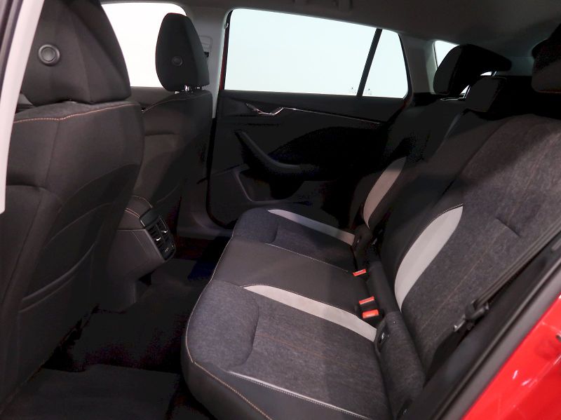 Škoda Scala (2021) STYLE 1.5TSI 110KW - fotka 14 z 35