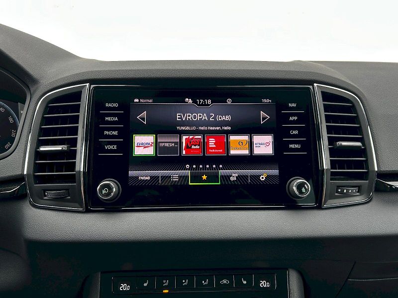 Škoda Karoq (2025) 1.5 TSI 110kW DSG Top Selectio - fotka 12 z 35