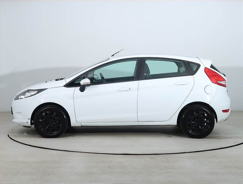 Ford Fiesta (2011) 1.25, po STK, zamluveno - fotka 3 z 17