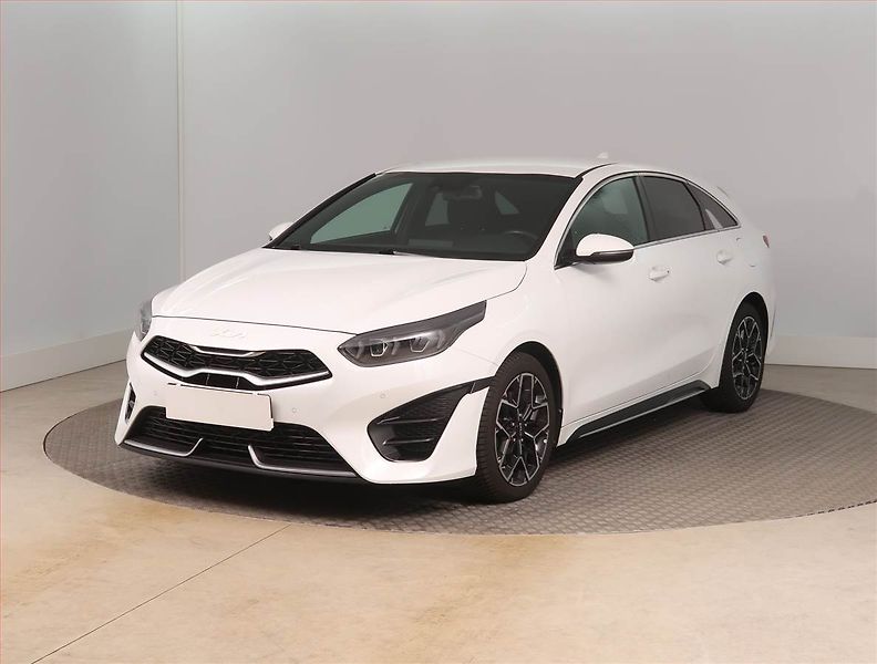 Kia Pro_Ceed (2022) 1.5 T-GDI - fotka 2 z 17