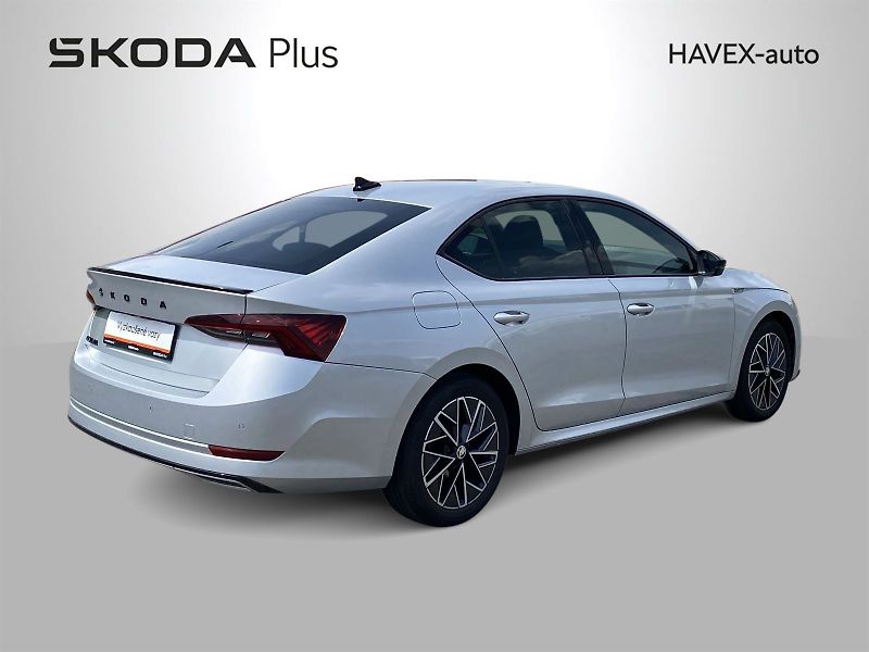 Škoda Octavia (2023) 2.0 TDI DSG SportLine - fotka 2 z 35