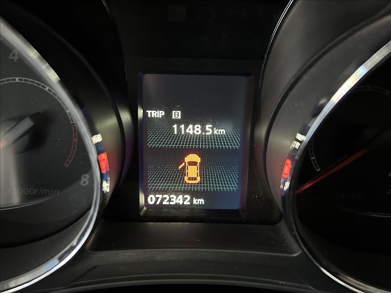 Mitsubishi ASX 2,0   110kW,ČR,1.MAJITEL,SERVI - fotka 13 z 27