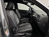Volkswagen T-Roc R-LINE ACC NEZ-TOP 2XALU DPH - náhled 40