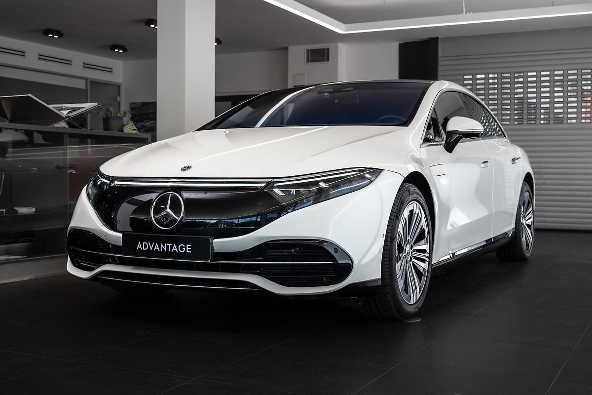 Mercedes-Benz Třídy E 4MATIC cabriolet Burmester/360