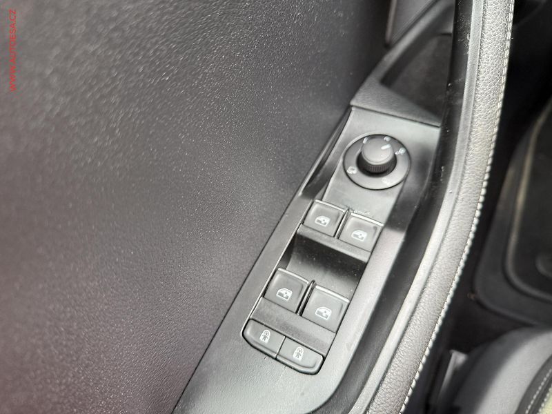 Škoda Superb (2019) 2.0 TDi, ČR, Style, DSG, LED - fotka 11 z 23