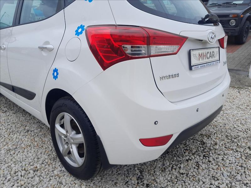 Hyundai ix20 1,4i16V 66 kW - fotka 14 z 48