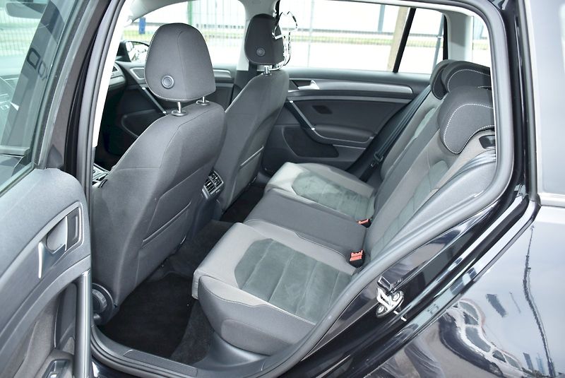 Volkswagen Golf (2020) MARATHON EDITION 1.5 TSI 96kW - fotka 26 z 33