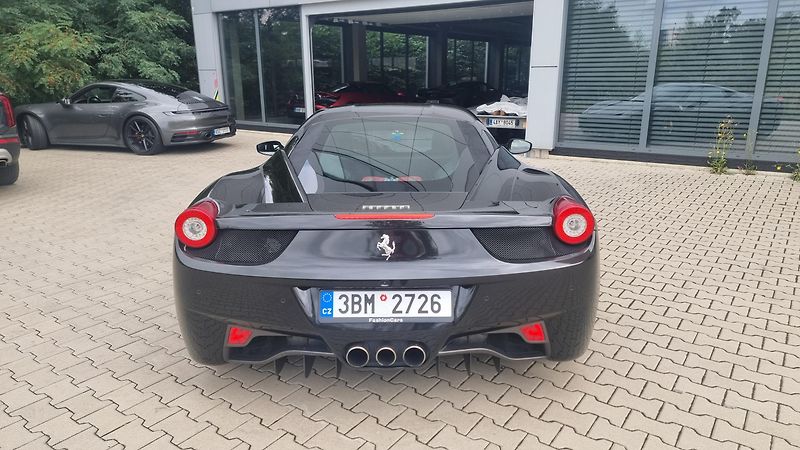 Ferrari 458 (2010) PLNÝ SERVIS LIFT KAMERA - fotka 5 z 16