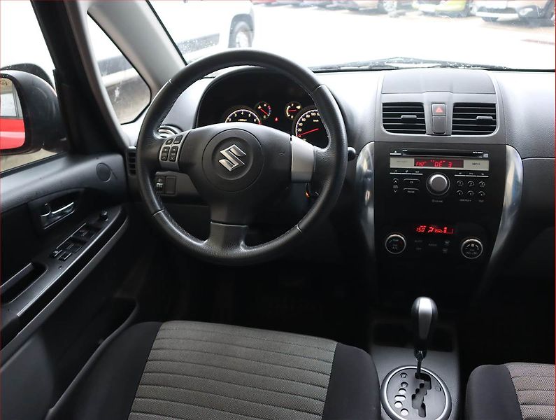 Suzuki SX4 (2013) 1.6 VVT, Automat, Serv.kniha - fotka 7 z 17