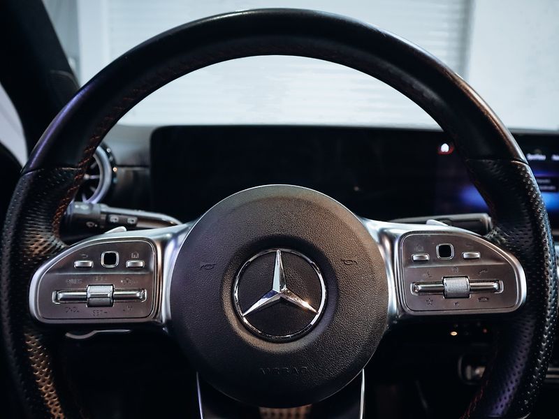 Mercedes-Benz Třídy A A 200 AMG - fotka 18 z 24