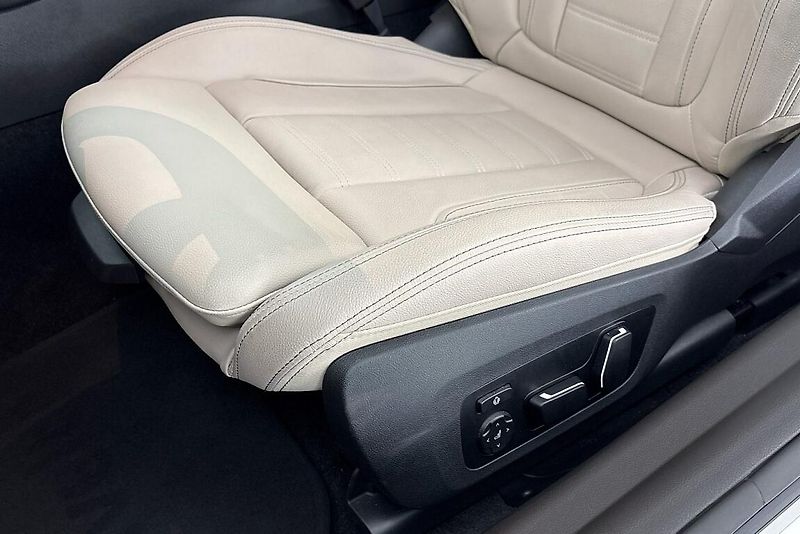 BMW Řada 2 M240i xDrive Coupe - fotka 14 z 23