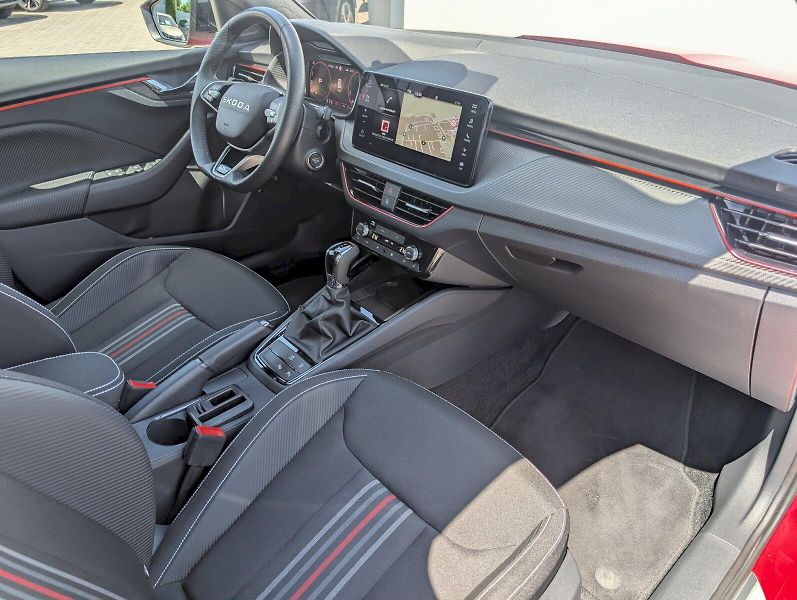 Škoda Kamiq (2025) 1,5 TSI / 110 kW DSG Monte Car - fotka 9 z 30