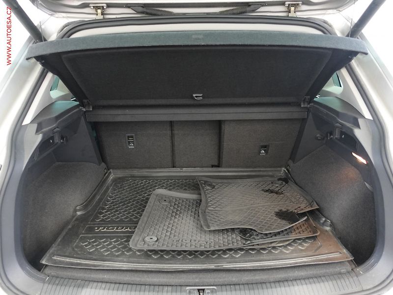 Volkswagen Tiguan (2018) 2.0TDI 4x4, ČR, DSG, navi - fotka 7 z 26