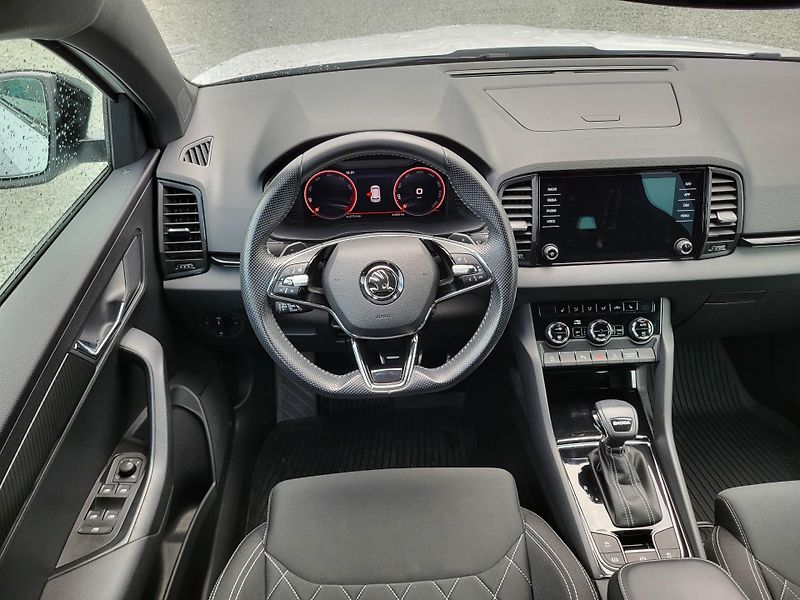 Škoda Karoq 1.5 TSI 110kW DSG SPORTLINE - fotka 9 z 48