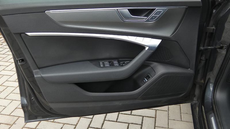 Audi A6 3.0 55 TFSI quattro - fotka 8 z 26