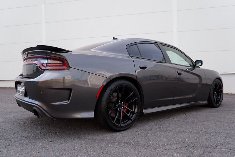 Dodge Charger 6.4 HEMI DAYTONA EDITION - fotka 7 z 34