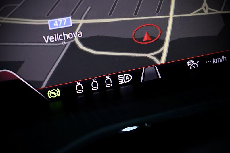 Škoda Superb 3 FL 2.0 TSI 140 kW DSG L&K  - fotka 47 z 52