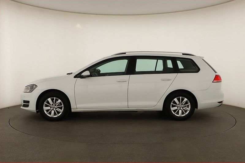 Volkswagen Golf (2014) 1.2 TSI, Serv.kniha, Tempomat - fotka 3 z 13