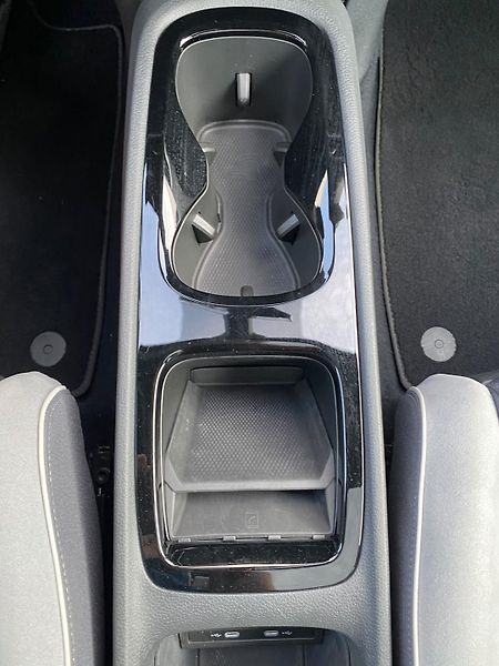 Volkswagen ID.3 (2022) PRO Performance FULL TAŽNÉ - fotka 23 z 26