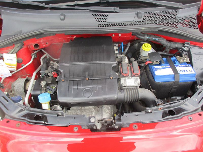 Fiat 500 1.2i LOUNGE L+Z PNEU*SERVIS* - fotka 36 z 43