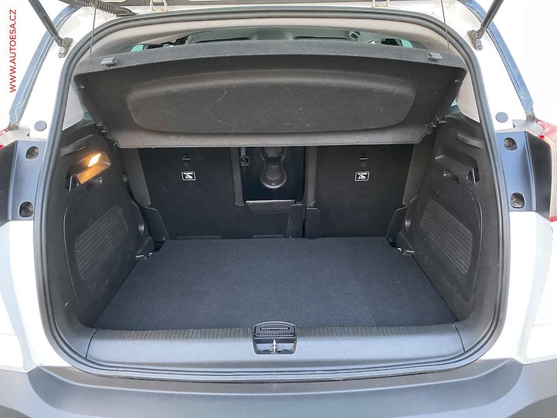 Opel Crossland X (2018) 1.2 T, Innovation, park. - fotka 7 z 18