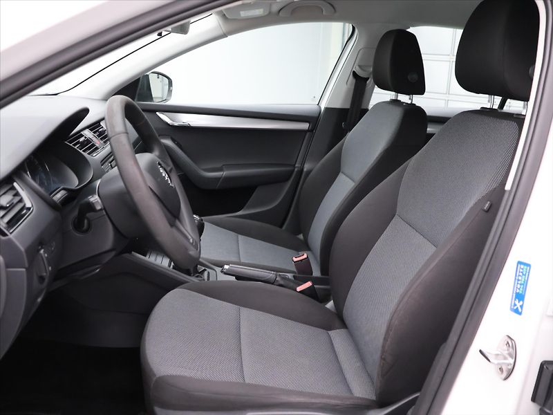 Škoda Octavia 1,2 TSI 63 kW Tempomat CZ - fotka 10 z 27