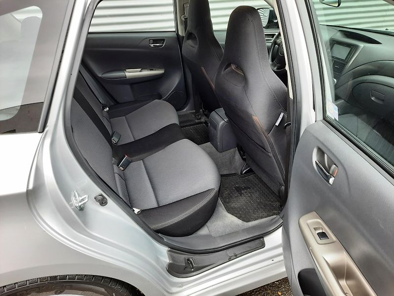 Subaru Impreza (2008) 2,5i-T WRX - fotka 27 z 28