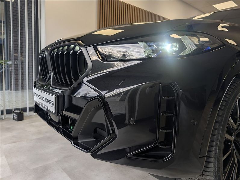 BMW X6 xDrive 30d M Sport - fotka 4 z 38