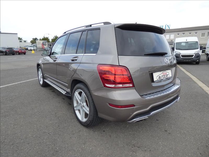Mercedes-Benz GLK 2,1 220CDI,4Matic,AMG,7G,Bi-Xe - fotka 5 z 77