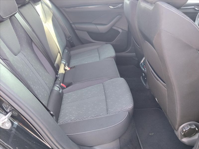 Škoda Octavia 2,0   2.0TDI 110Kw DSG Tažné - fotka 22 z 32