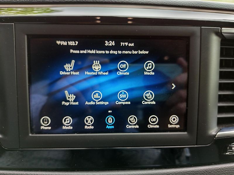 Chrysler Pacifica (2018) Touring L, model 2019 - fotka 21 z 23