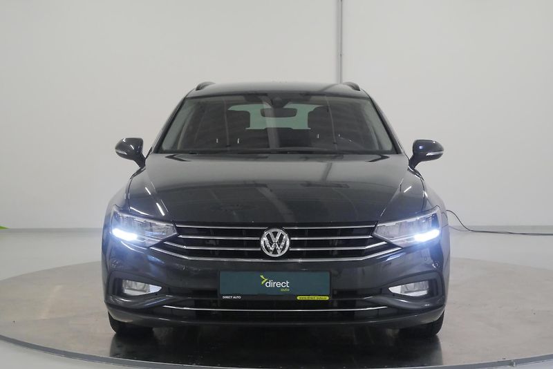 Volkswagen Passat - fotka 4 z 28