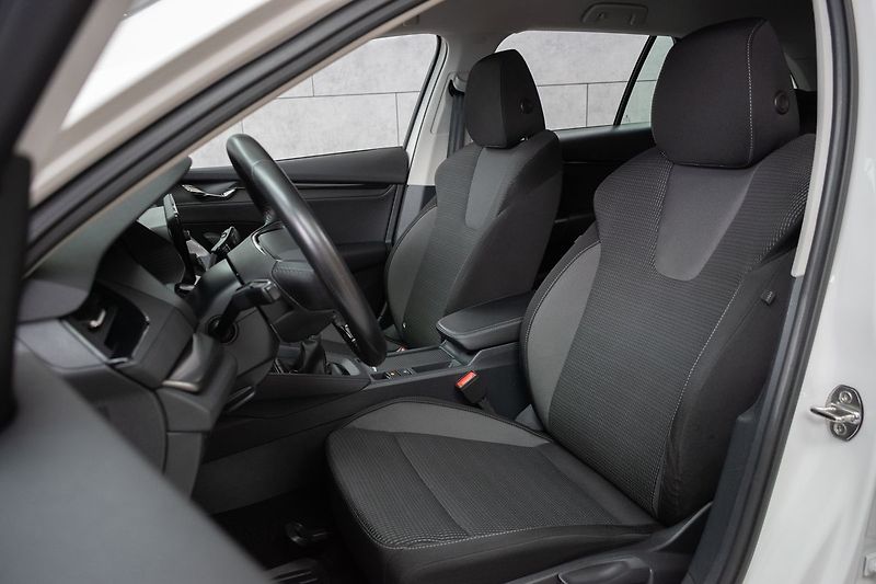 Škoda Octavia 2.0TDI 110kW AMBITION*DPH*ČR 1 - fotka 11 z 37