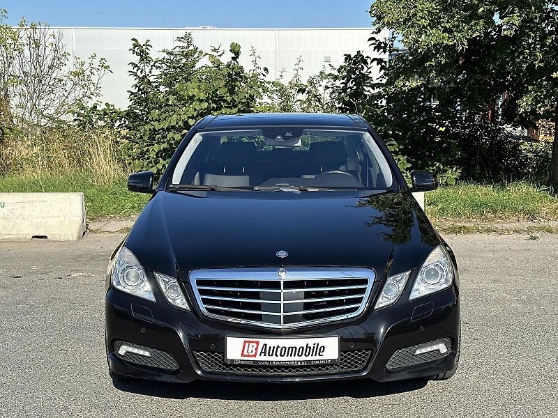 Mercedes-Benz Třídy E 350 4Matic 272PS NAVI KAMERA+P - fotka 5 z 39