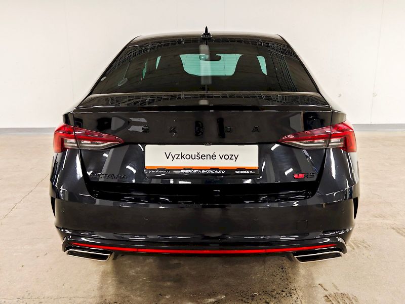 Škoda Octavia (2023) 2.0 TSI 180 kW DSG RS - fotka 29 z 32