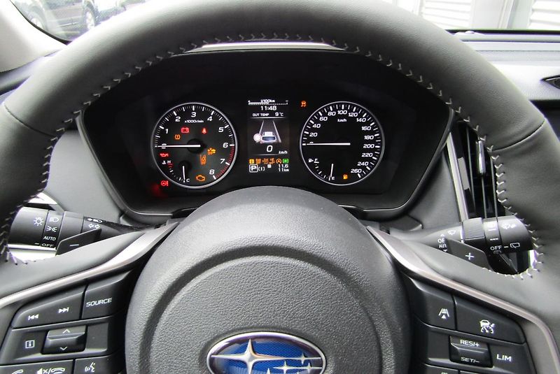 Subaru Outback (2025) 2,5i TOURING MY25.5 - fotka 12 z 62