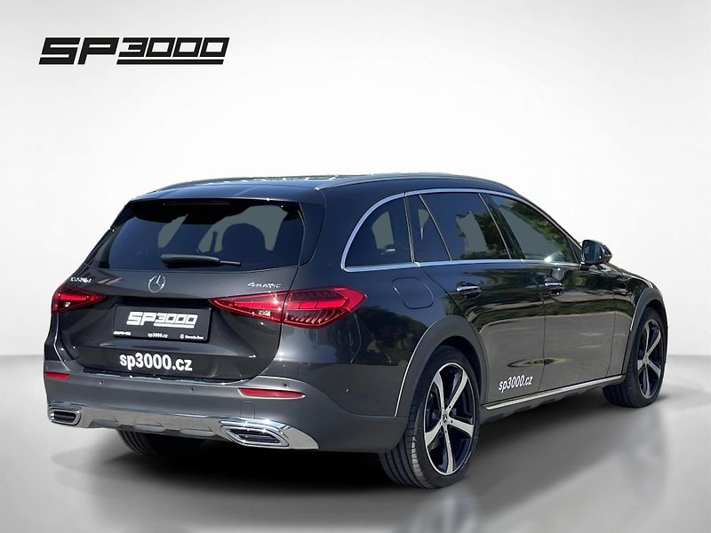 Mercedes-Benz Třídy C 220d 4MATIC All-Terrain - fotka 5 z 38
