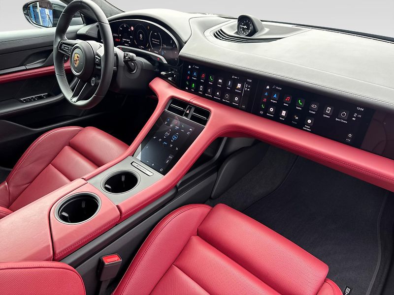 Porsche Taycan Turbo Sport Turismo - fotka 22 z 30