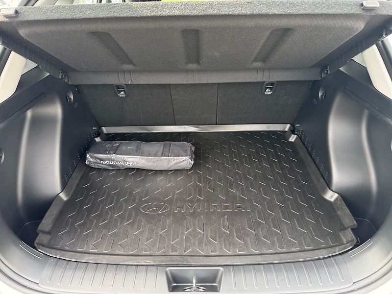 Hyundai Kona (2025) 1,6 T-GDi 102 kW SMART DCT - fotka 11 z 24