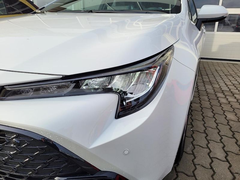Toyota Corolla (2026) TS 1.8 HEV COMFORT TECH - fotka 2 z 19