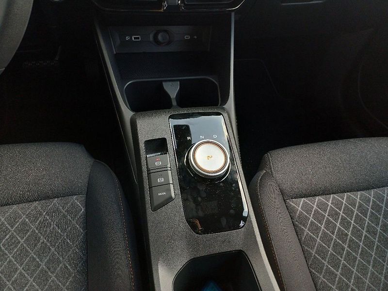 MG MG3 Hybrid+ Emotion 143 kW FWD 3AT - fotka 5 z 7