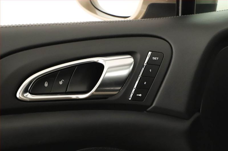 Porsche Cayenne (2015) S Diesel - fotka 15 z 20