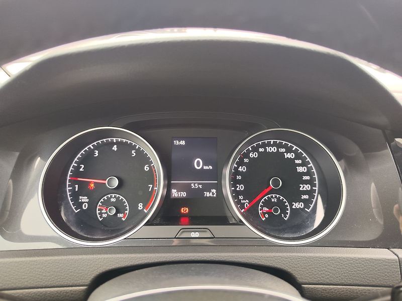 Volkswagen Golf 1.0 TSI/85kW Maraton Edition - fotka 14 z 29