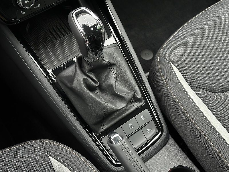 Škoda Scala 1.0TSi DSG 116PS LED V.Cockpit - fotka 35 z 46