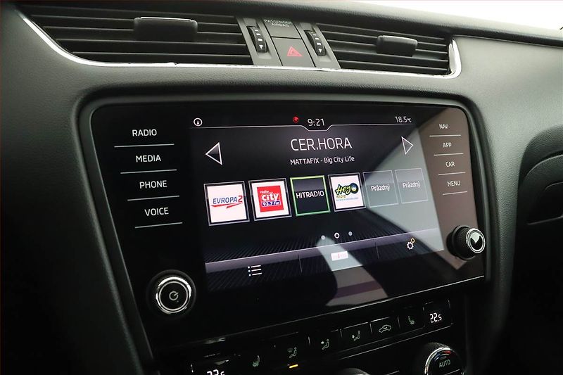Škoda Octavia (2018) 1.6 TDI, Automat, Serv.kniha - fotka 9 z 15